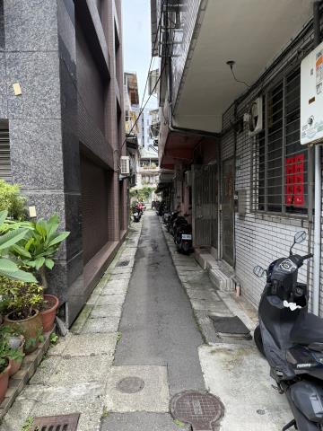 台北萬華法拍透天-1