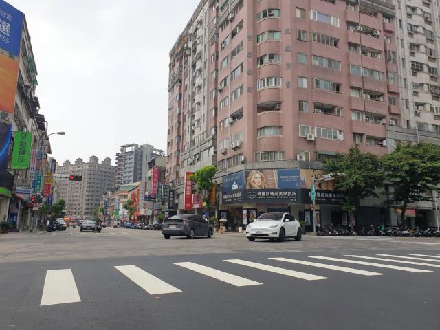 西屯透天-11