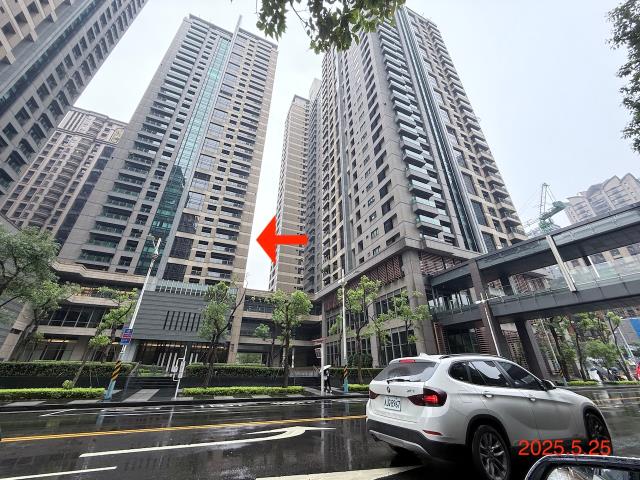 新北板橋大樓法拍-1