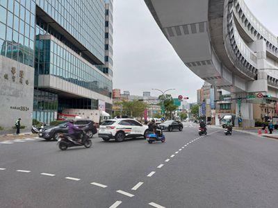 中和法拍大樓-11