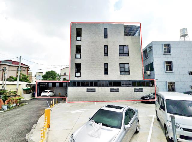 新市區永就透天別墅