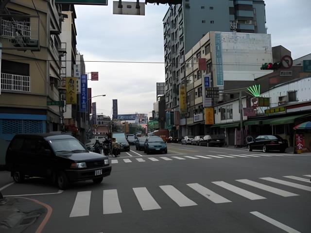 桃園桃園區法拍大樓-4