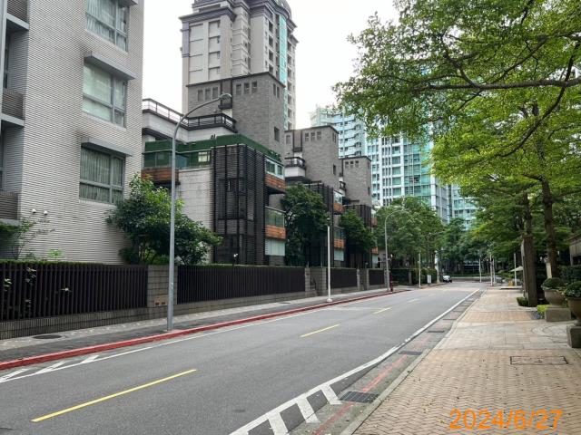 台北拍賣大樓-4