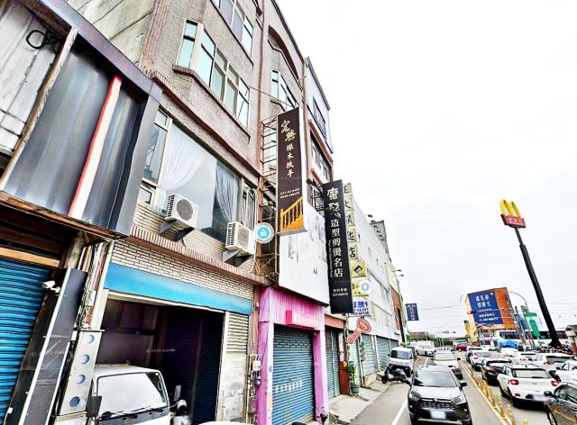 頭份建國路透天店面