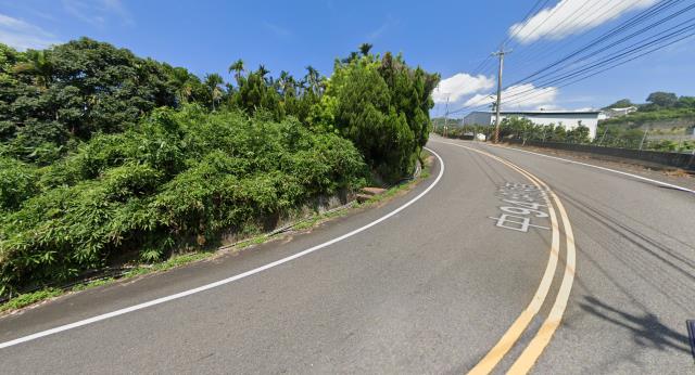 新社法拍山坡地-5